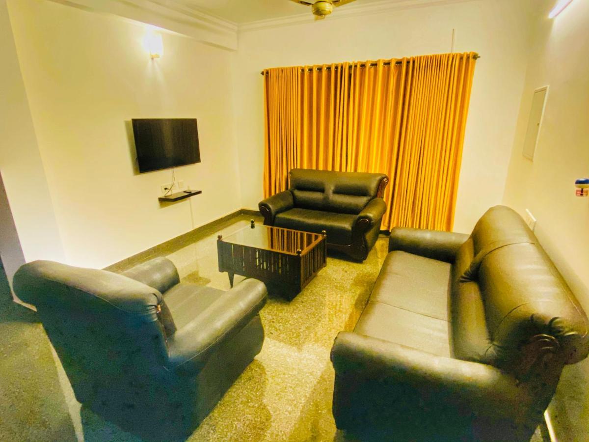 Beersheba Three Bed Room A/C Apartments Тривандрум Экстерьер фото
