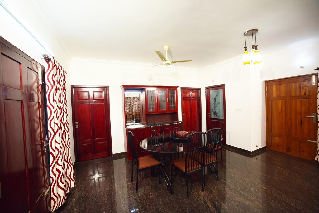 Beersheba Three Bed Room A/C Apartments Тривандрум Экстерьер фото