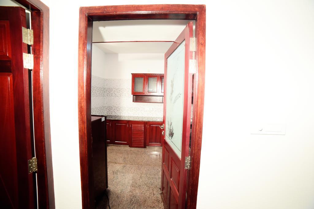 Beersheba Three Bed Room A/C Apartments Тривандрум Экстерьер фото
