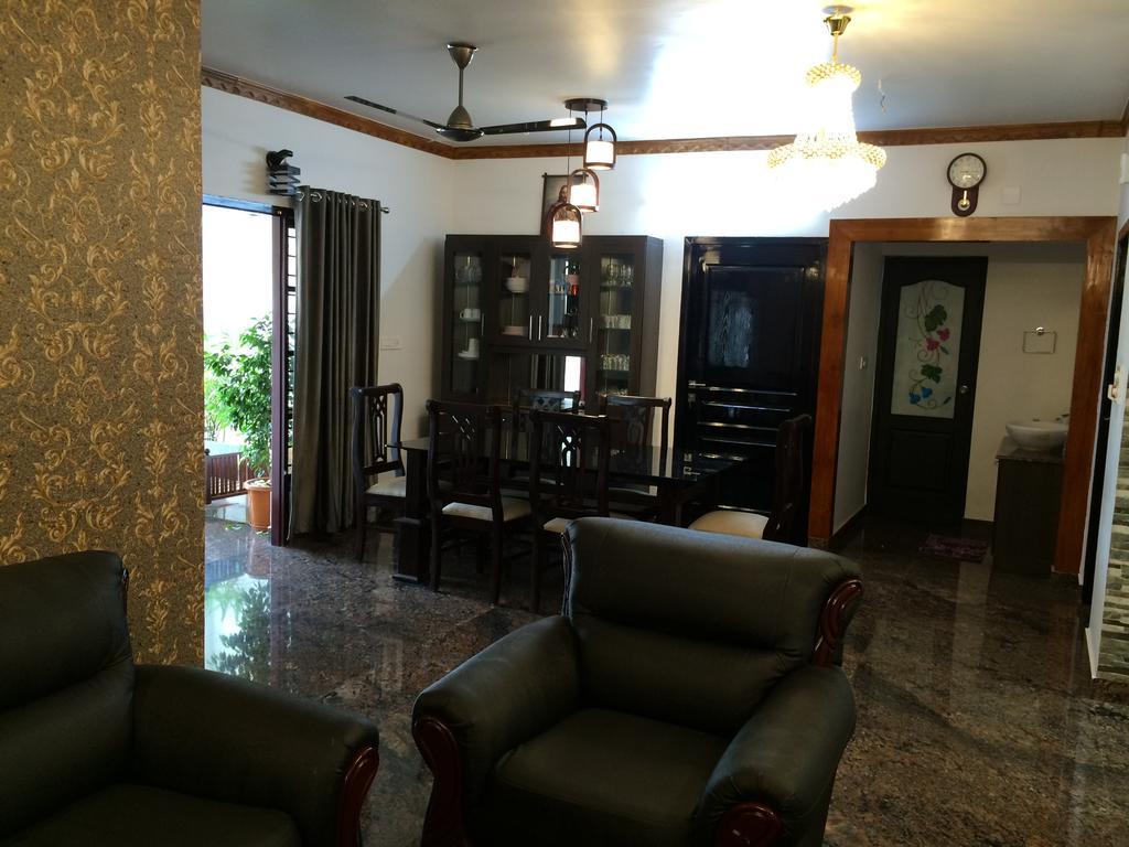 Beersheba Three Bed Room A/C Apartments Тривандрум Экстерьер фото