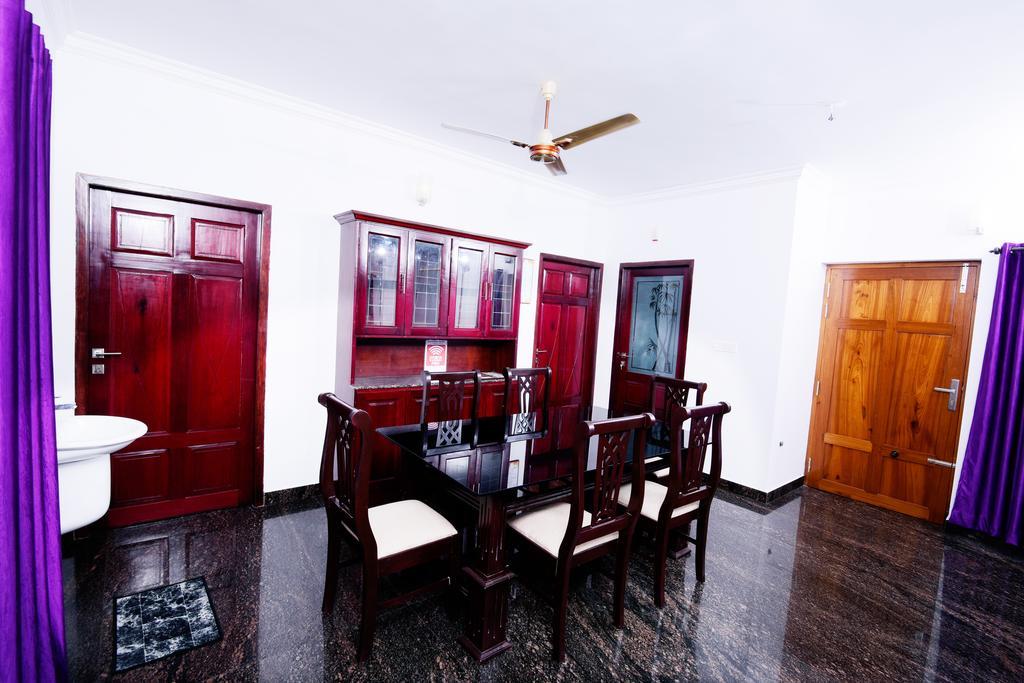Beersheba Three Bed Room A/C Apartments Тривандрум Экстерьер фото