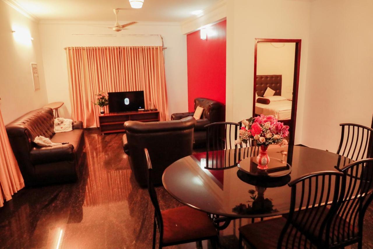 Beersheba Three Bed Room A/C Apartments Тривандрум Экстерьер фото