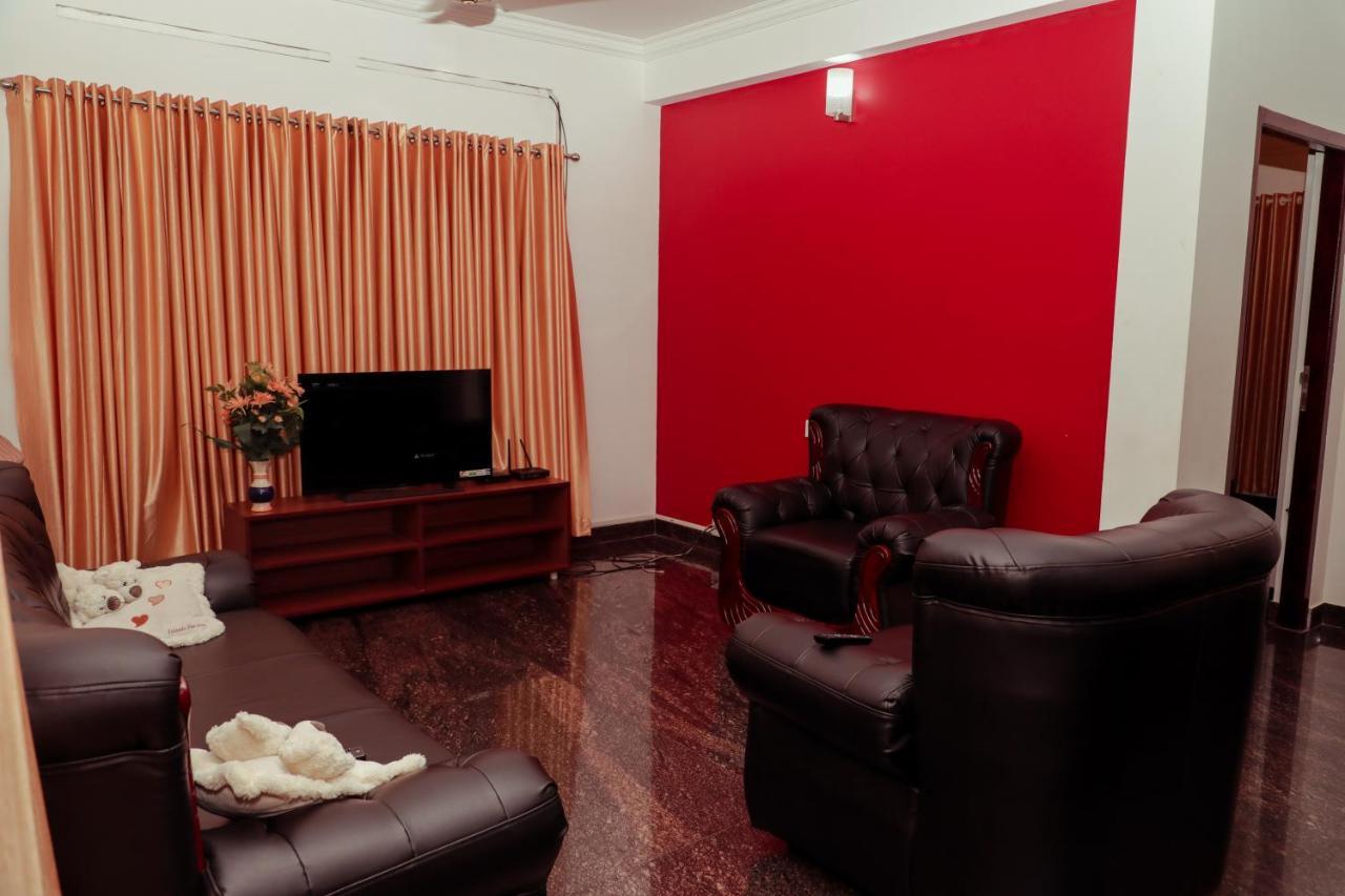 Beersheba Three Bed Room A/C Apartments Тривандрум Экстерьер фото