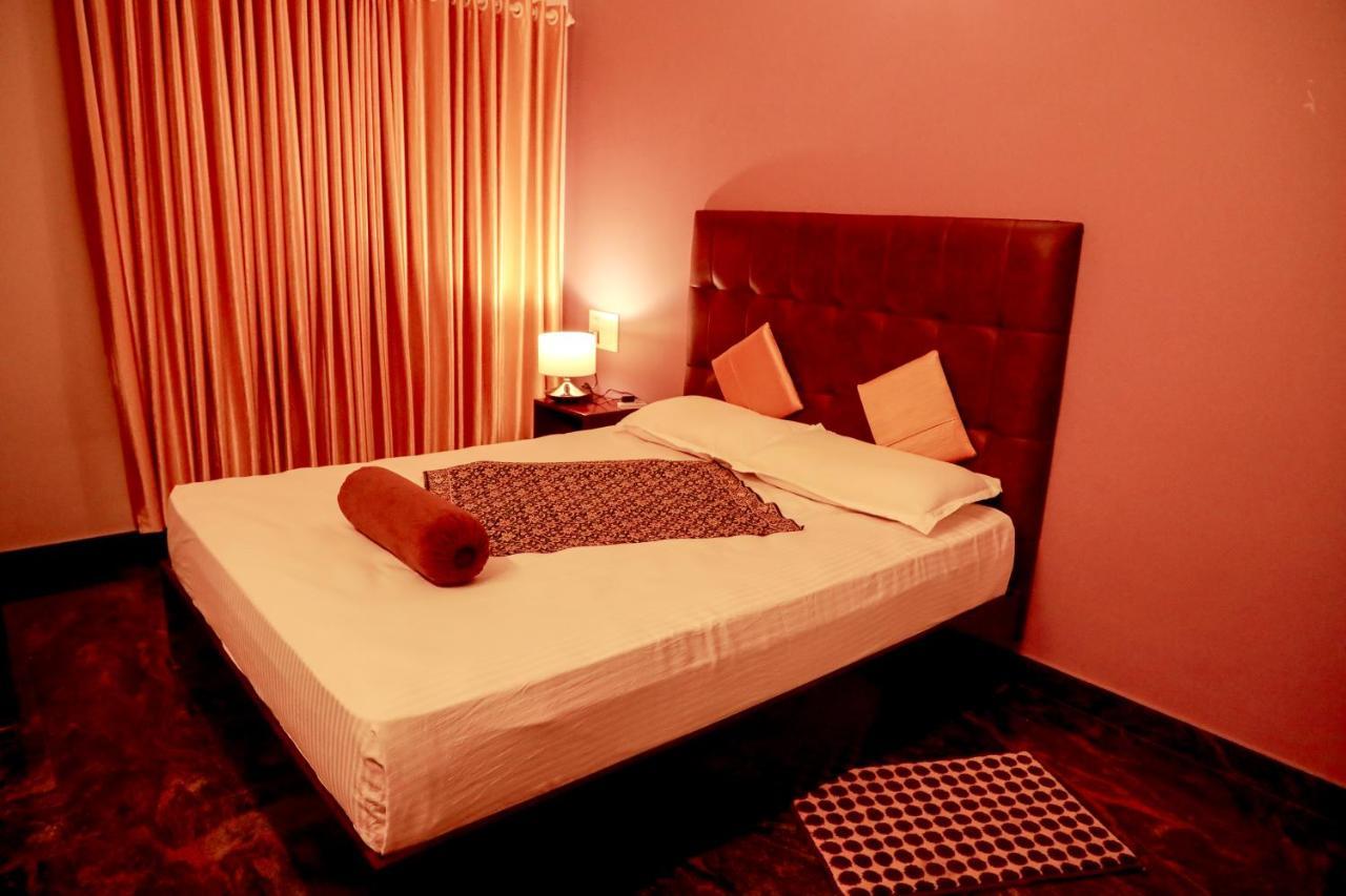 Beersheba Three Bed Room A/C Apartments Тривандрум Экстерьер фото